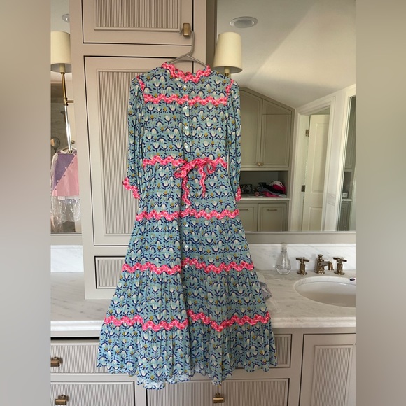 CeliaB Dresses & Skirts - Celia B sunset dress, size small, excellent condition